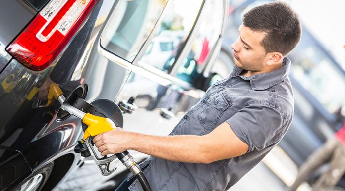 La gasolina barata incomoda a mucha gente