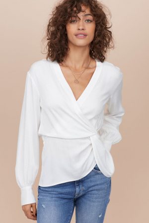 Blusa con nudo