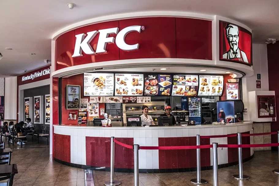 KFC monta el pollo en su última campaña
