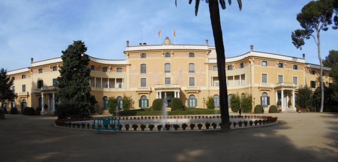 Pedralbes edificios singulares biomasa