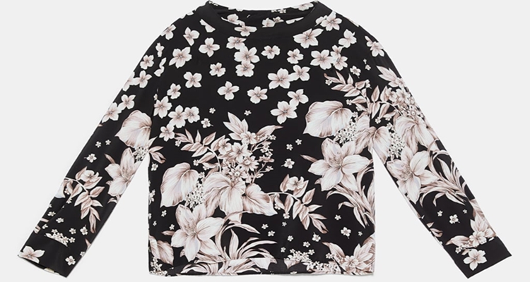 La camisa tendencia de estampado de flores de Zara