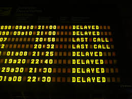 Panel muestra vuelos retrasados