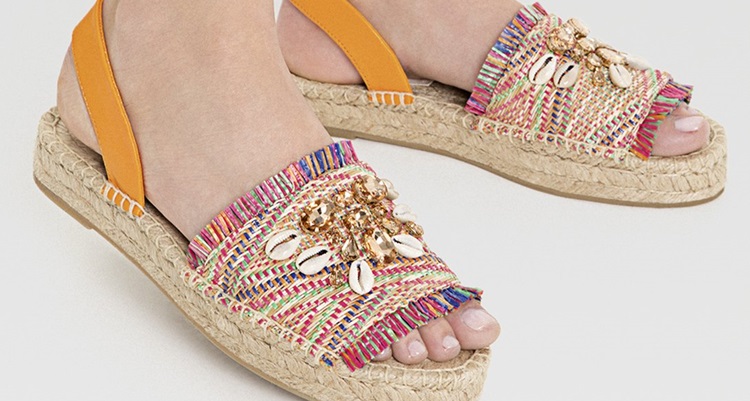 Stradivarius: así compras las sandalias de la marca sin cometer ningún error