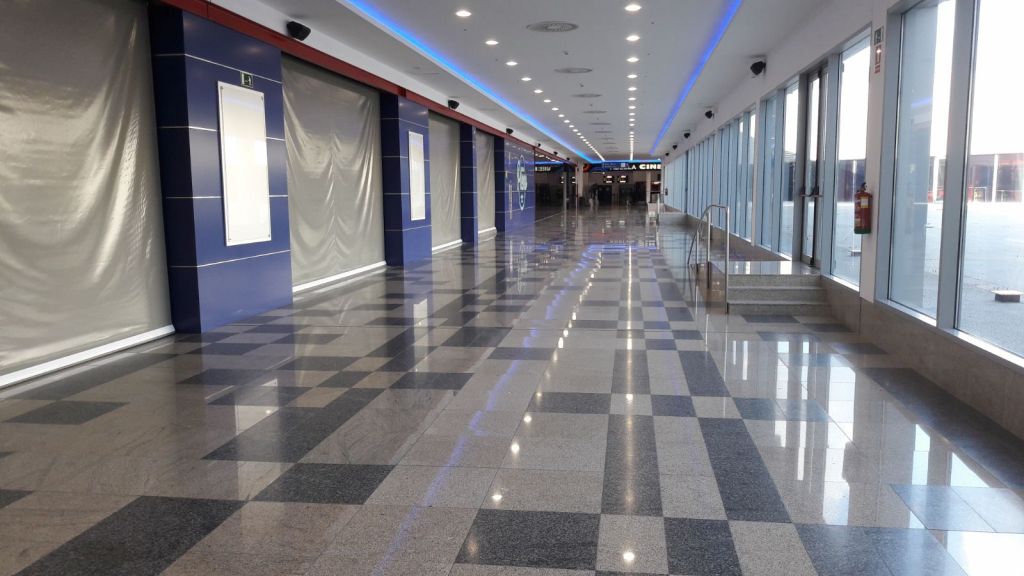 Así es el centro comercial fantasma que Blackstone y JLL no logran resucitar