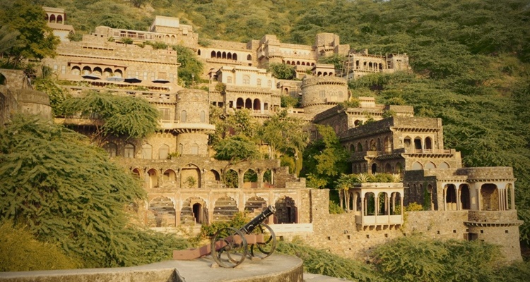 Ciudades prohibidas a los turistas El fuerte Bhangarh India