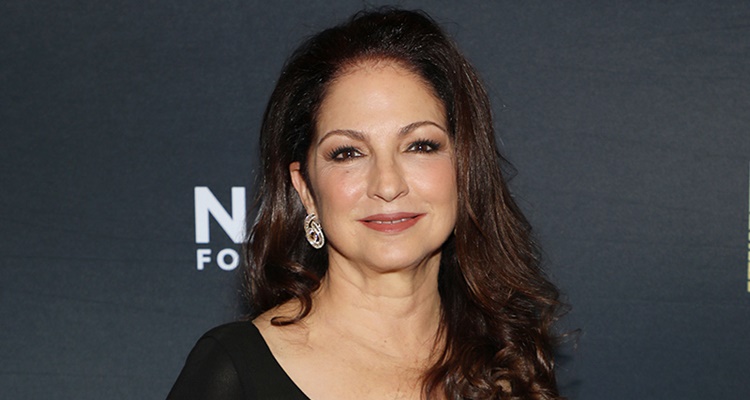 Gloria Estefan relacionada con la santeria como Shakira Ricky Martin y Paulina Rubio
