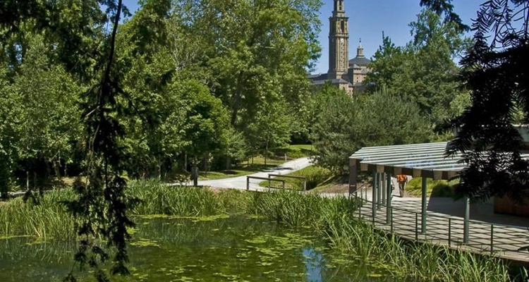 Museos romanticos en Espana el jardin botanico de Gijon y de Madrid