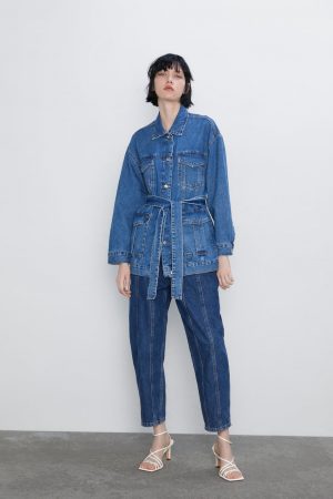 Primark, Mango, Pull&Bear... las cazadoras vaqueras que usarás cuando llegue el frío 7 Merca2.es Cazadora vaquera de Zara