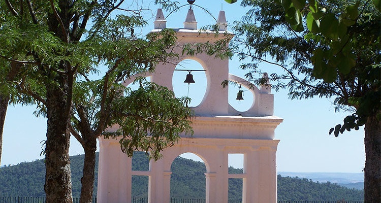 Pueblos bonitos de Andalucia Alajar en Huelva