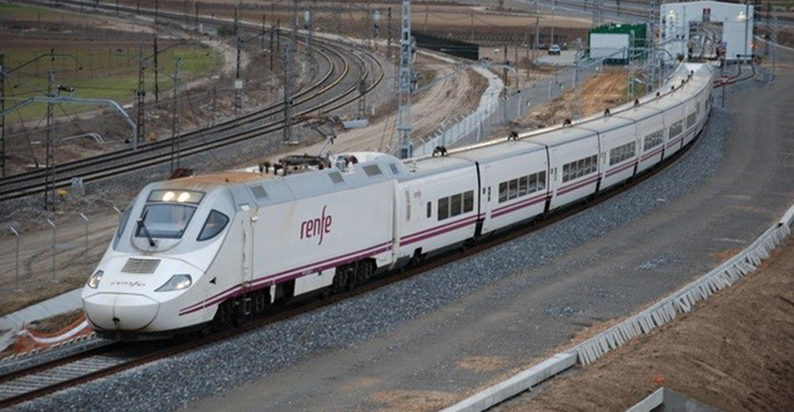 Renfe prepara su AVE ‘low cost’ con un nuevo área de negocio