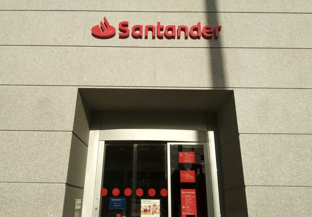 Banco Santander inicia el cierre de 1.150 oficinas por el ERE, con 86 clausuras