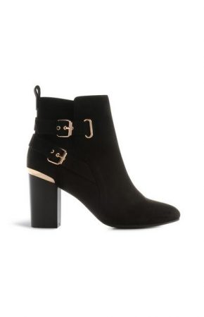 Bota con tacón de Zara