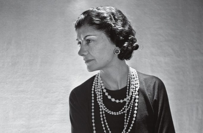 Chanel: las claves del estilo de su creadora que te salvarán la vida 3 Merca2.es conocer historia coco chanel espia nazi xlsemanal 768x506 Merca2.es