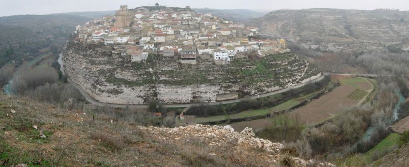 Jorquera, pueblos acantilados