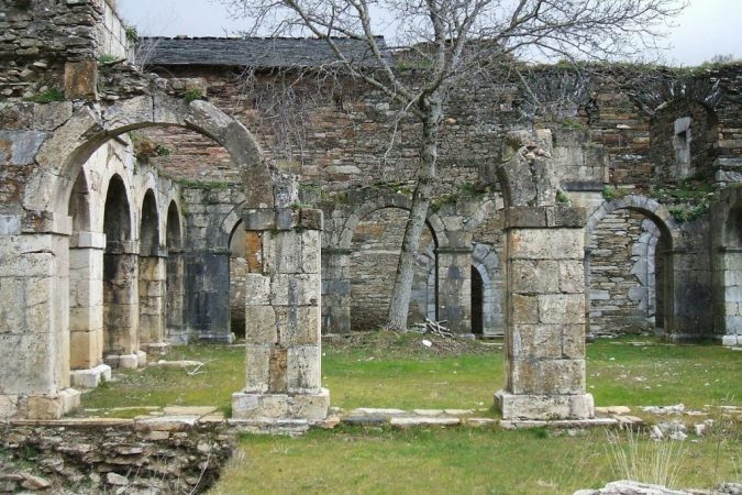 Monasterio de Valdueza