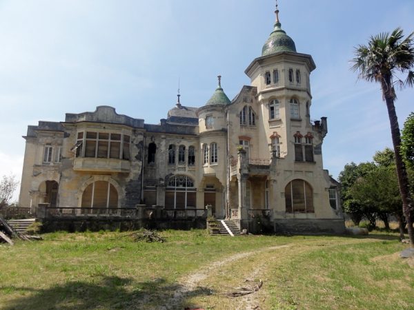 Villa Excelsior, España