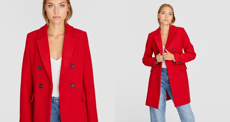 Abrigo rojo de Stradivarius