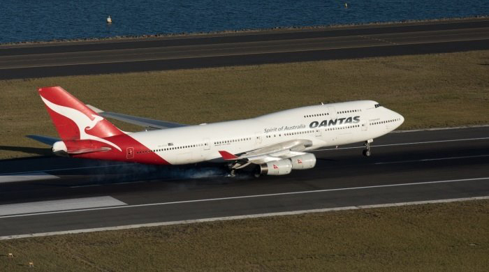 Boeing vuelve al foco tras encontrarse grietas en sus aviones 737 NG