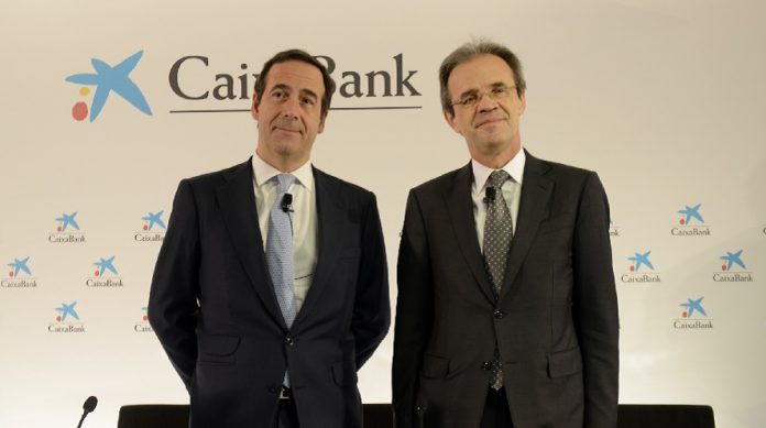 El consejero delegado de CaixaBank, Gonzalo Gortázar, y el presidente de la entidad, Jordi Gual.