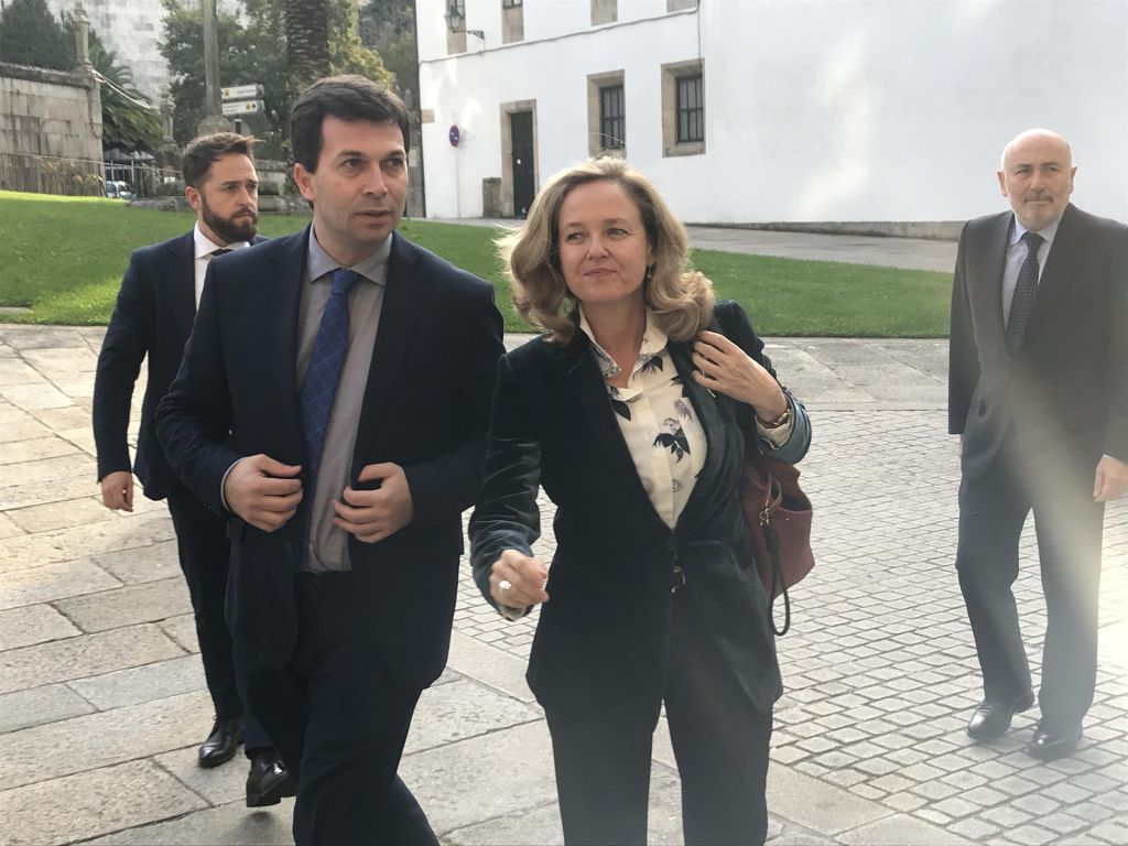 Calviño dice que la «demagogia» no aporta una solución en As Pontes
