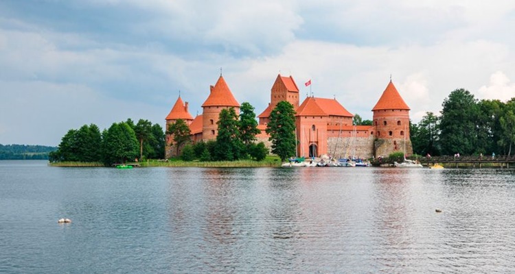 Castillos en Lituania el castillo de Trakai
