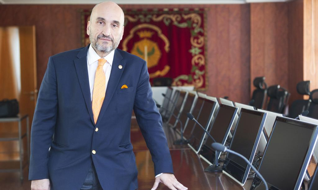 Fernando Santiago: «Cuanto más campo se abra a los gestores administrativos, más soluciones podemos aportar»