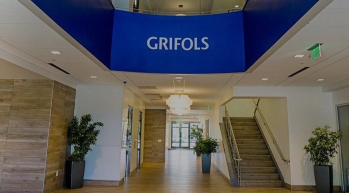 Grifols no logra contener las caídas en el mercado