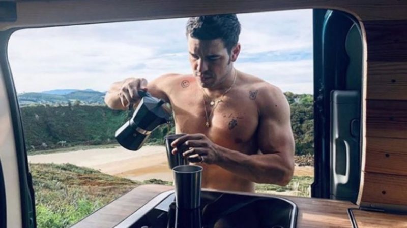 Mario Casas, Alejandro Sanz, María Patiño y otros famosos que son las fantasías sexuales de muchos españoles 1 Merca2.es Mario Casas
