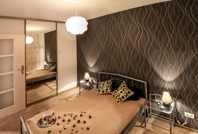 Complementos indispensables en el dormitorio para tener el sexo en pareja 1 Merca2.es sexo pareja