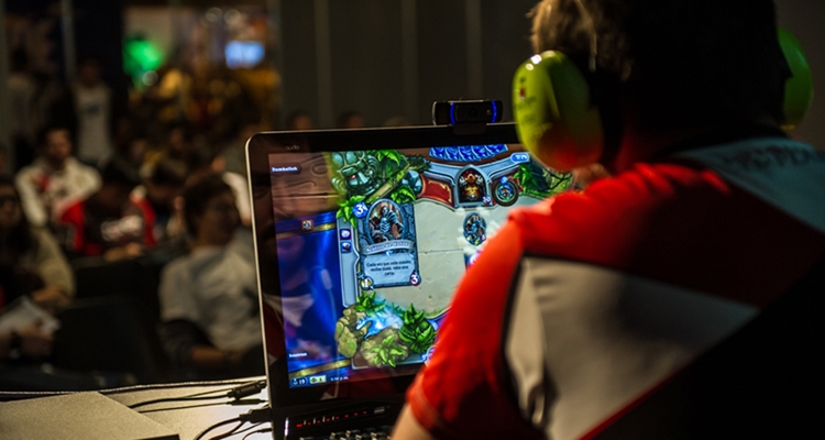 eSports: el dineral que cobran por ser gamer profesional