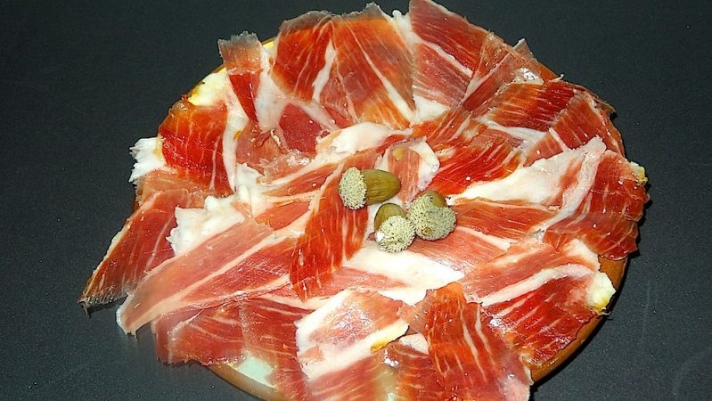 el jamón ibérico es el más gustoso entre los jamones de España