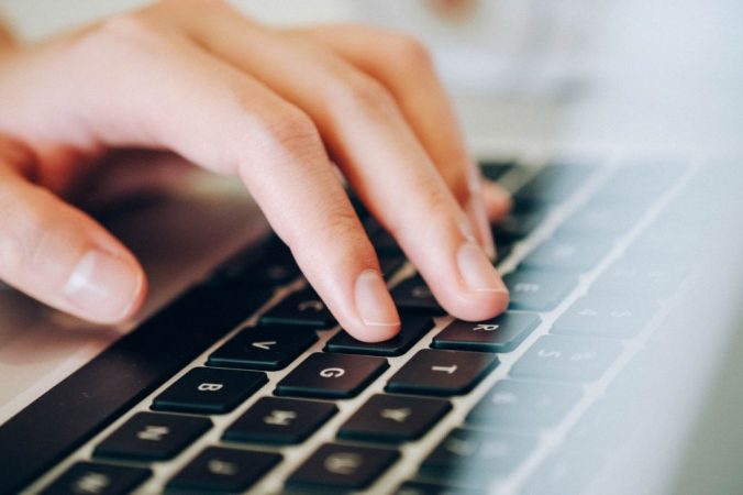 Copyright, marca registrada,... así escribes los símbolos con tu teclado 6 Merca2.es con combinaciones de teclado