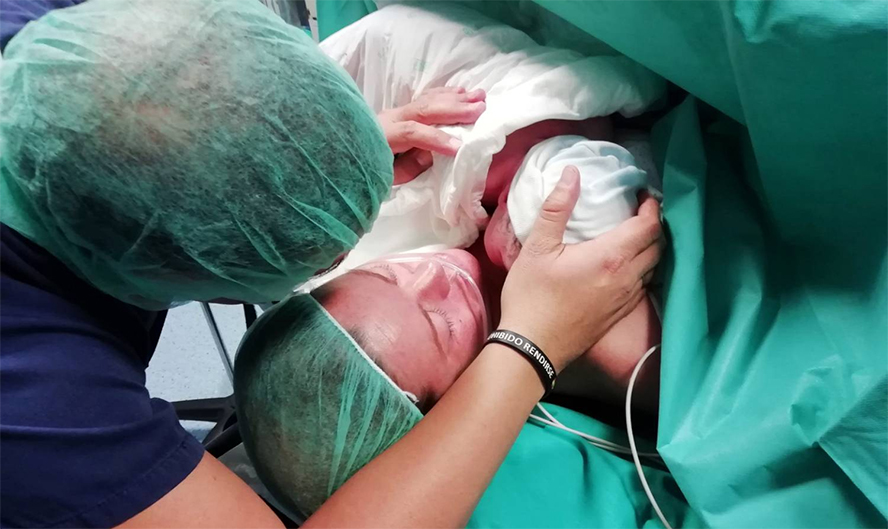 El hospital Quironsalud Campo de Gibraltar implanta el programa de Cesárea Humanizada