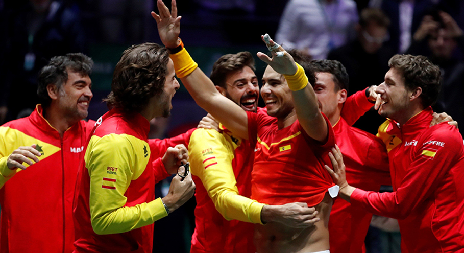 Del ‘pelotazo’ de Iberia a la persistencia de Mapfre: la otra Copa Davis
