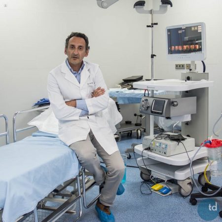 Dr. Carlos Miguel De Sola Earle