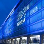 Nestlé aumenta precios para evitar pérdidas de ventas y volumen