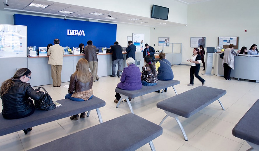 OCU: posibles comisiones bancarias improcedentes tras el fallecimiento de un familiar