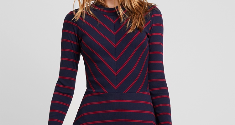 Vestido de punto con rayas