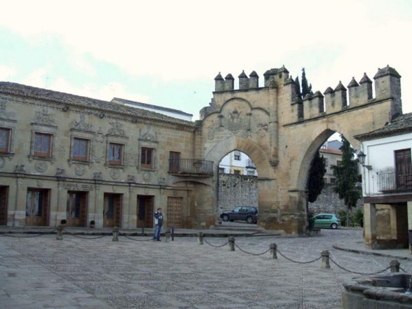 Los pueblos más bonitos en Instagram 2 Merca2.es Plaza de Baeza, Puerta de Jaén
