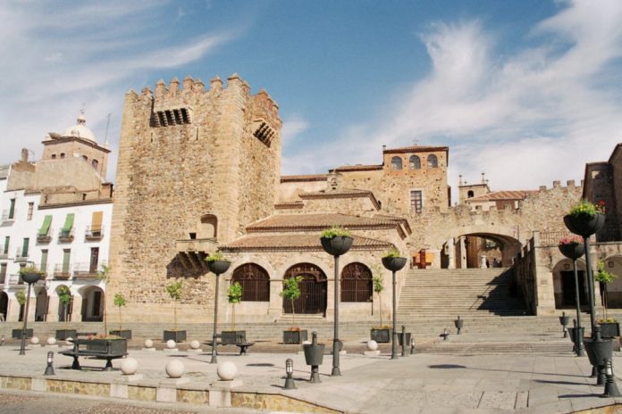 Plaza de Cáceres