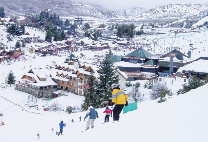 Cerro Catedral, estaciones de esquí