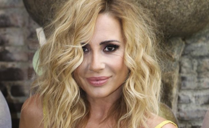 Marta Sánchez: 10 polémicas que NO han acabado con su carrera (al contrario) 14 Merca2.es cantante posando