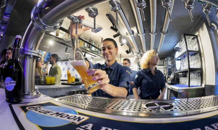 Así es el templo de la cerveza artesana de Madrid 1 Merca2.es Blue 3 Merca2.es