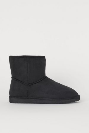 botas negras