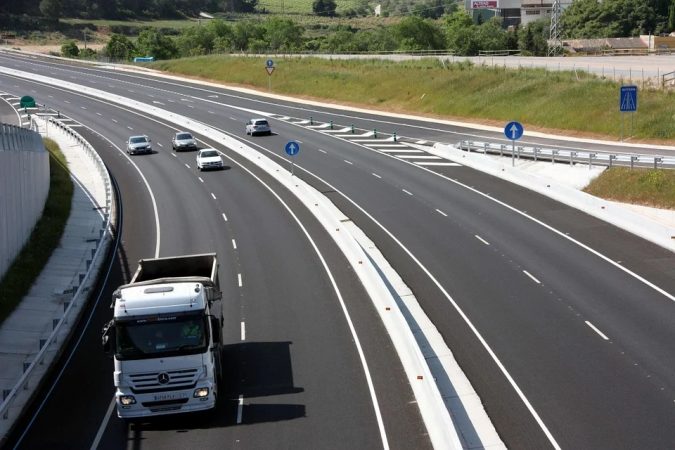 Autopista con tráfico