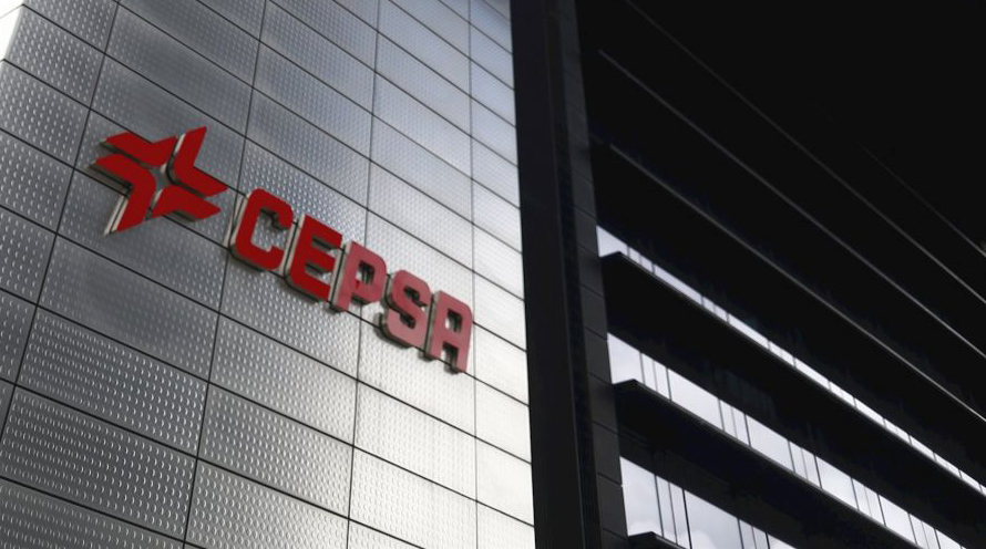 Cepsa no descarta una falta de suministro de diésel en Europa si los flujos desde Rusia se detienen