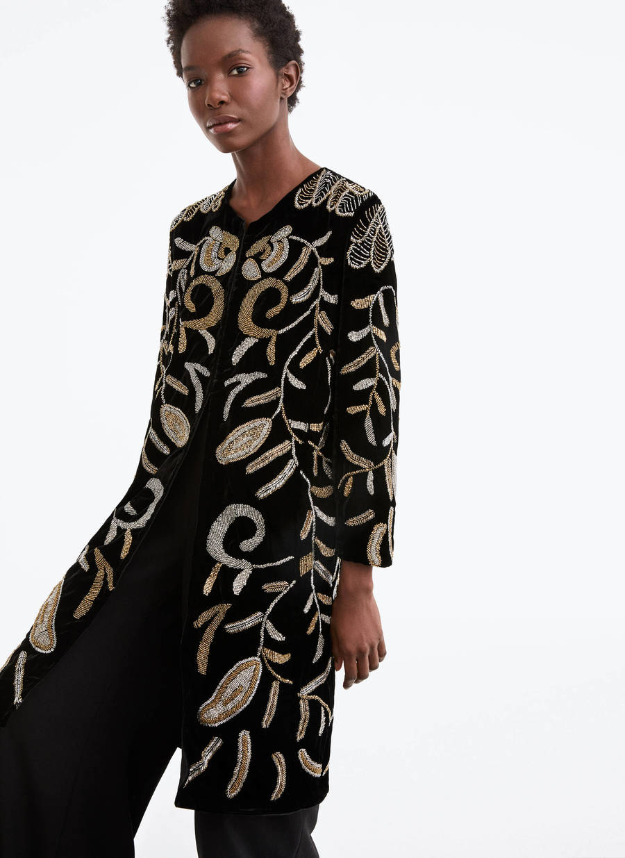 Chaqueta con bordados de lentejuelas