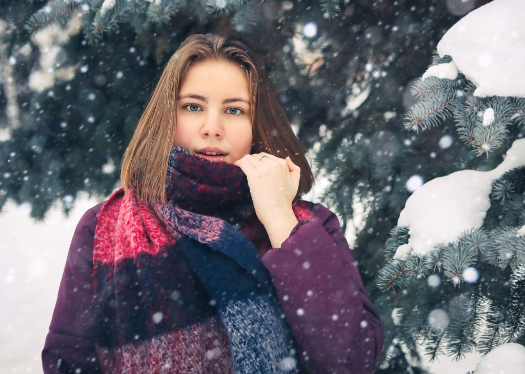 Pull and Bear: las bufandas y gorros con los que conjuntar tus looks