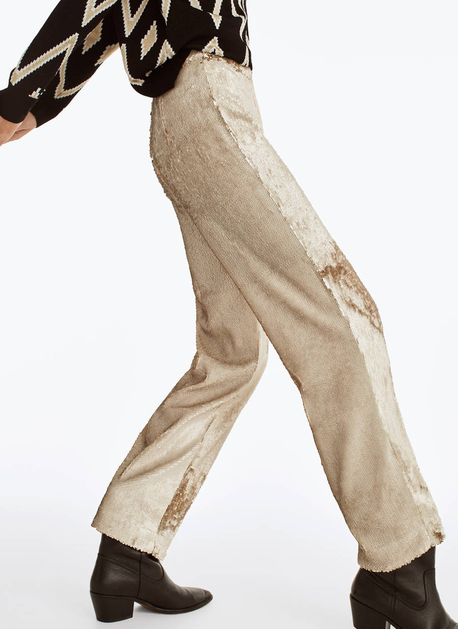 Pantalón de lentejuelas en Uterqüe