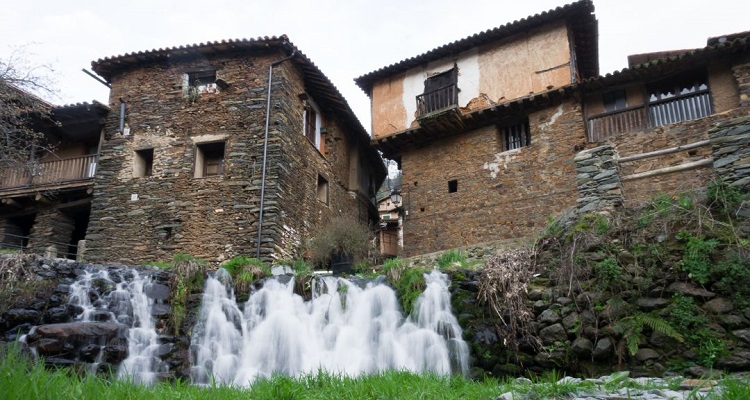 Pueblos de Espa%C3%B1a Robledillo de Gata Moncloa